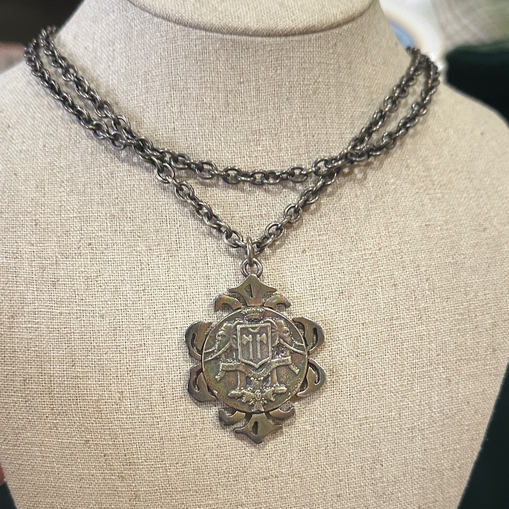 French Kande Pendant Necklace
